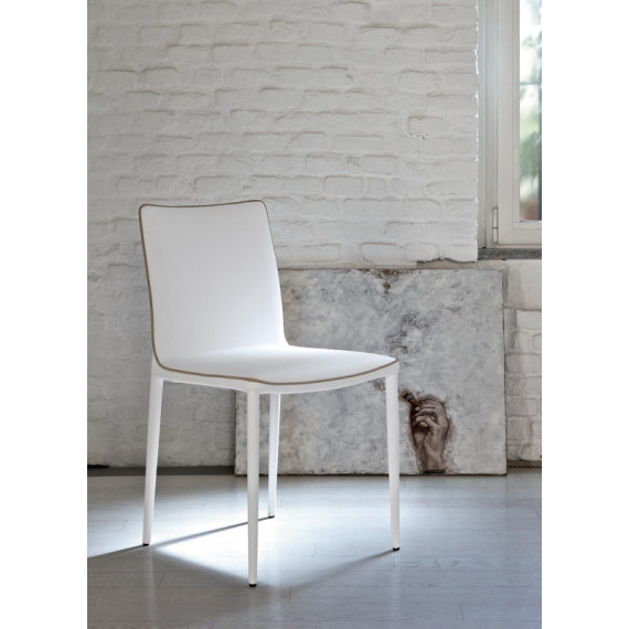 Padded chair with low backrest Bontempi Nata.