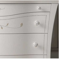 Classic chest of drawers with 4 drawers and Swarovski Spar Butterfly inserts.