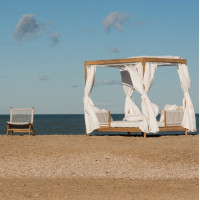 Zante canopy daybed by Rosa Splendiani