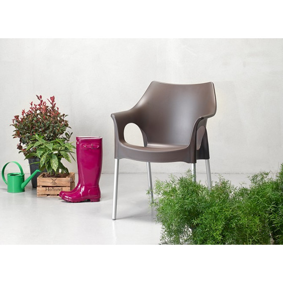 Outdoor or indoor armchair in polypropylene Scab Design Ola