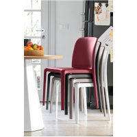 Silla monobloque de polipropileno Connubia by Calligaris Bayo