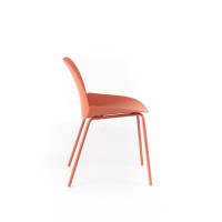 Eva chair in polypropylene by Stones.