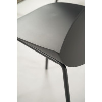 Eva chair in polypropylene by Stones.