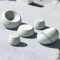 Table de terrasse T Ball en polyéthylène avec/sans éclairage Plust Outdoor.