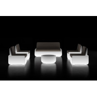 Round Bold table with/without outdoor lighting in polyethylene by Plust Outdoor.