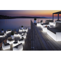 Round Bold table with/without outdoor lighting in polyethylene by Plust Outdoor.